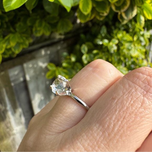 UNCAS Solitaire Ring Silver Engagement CZ Size 5.5 Vintage - Picture 8 of 10